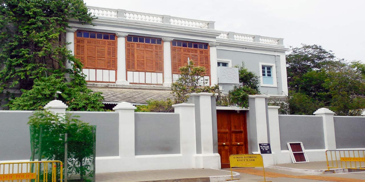 Main Image